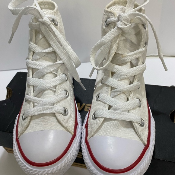 NWT✨ CONVERSE ✨ SIZE 11 kids unisex - Picture 5 of 8